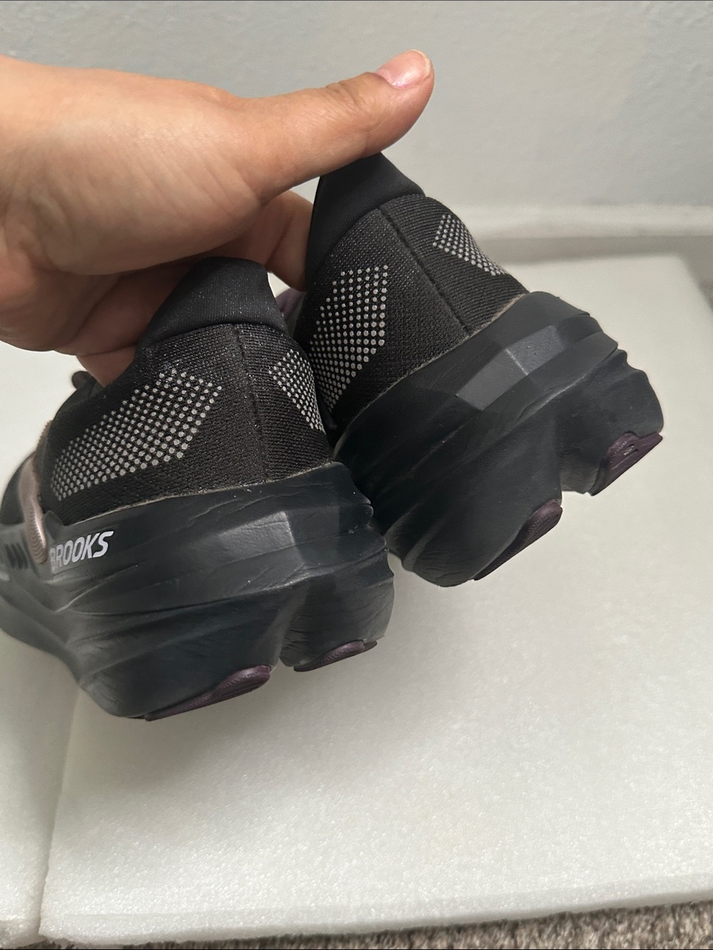 Brooks glycerin max Women’s Black purple running Plum Laces shoes size 10 - Picture 8 of 13